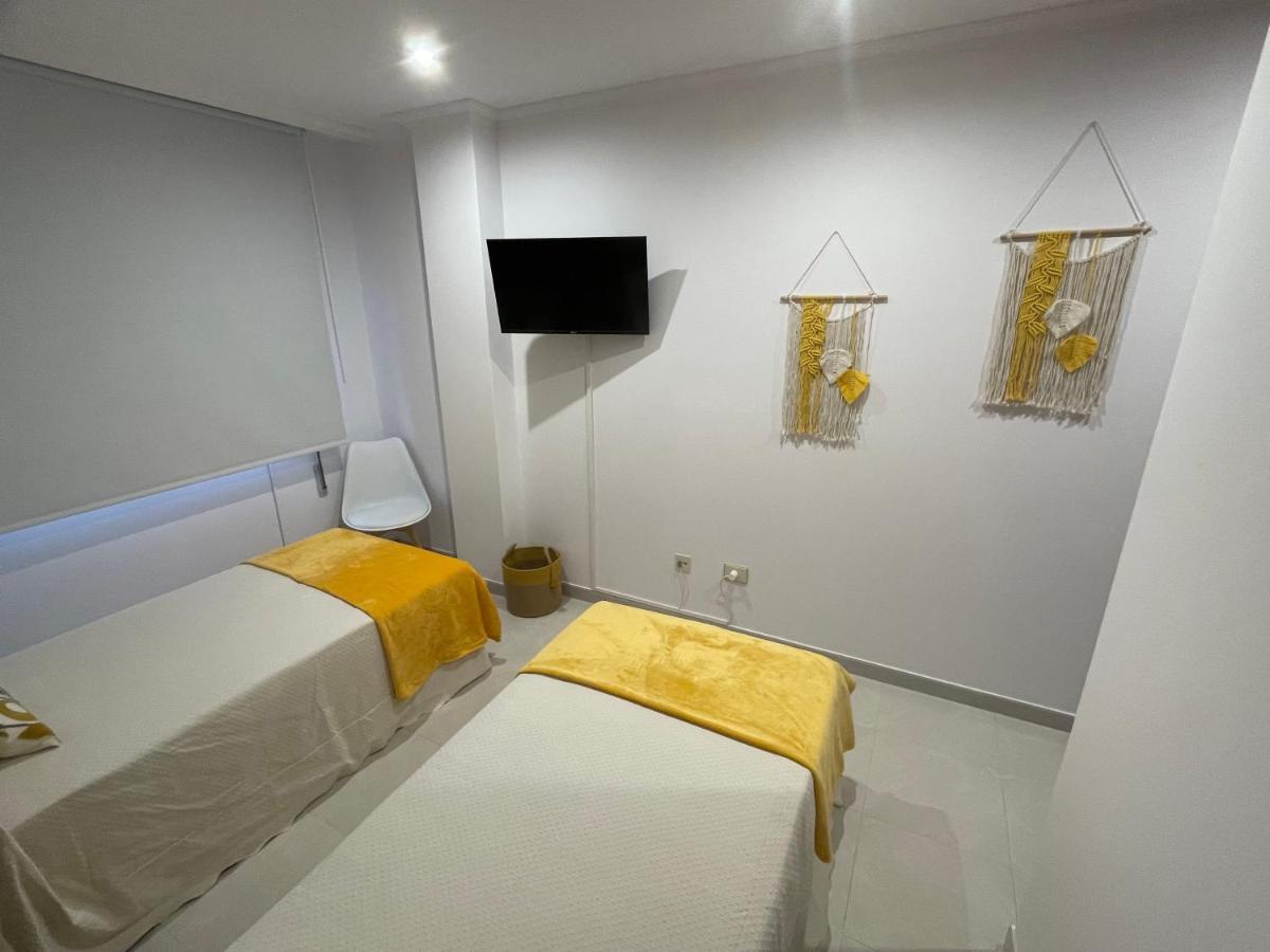 Apartamentos Demar Luis Casais O Grove Εξωτερικό φωτογραφία