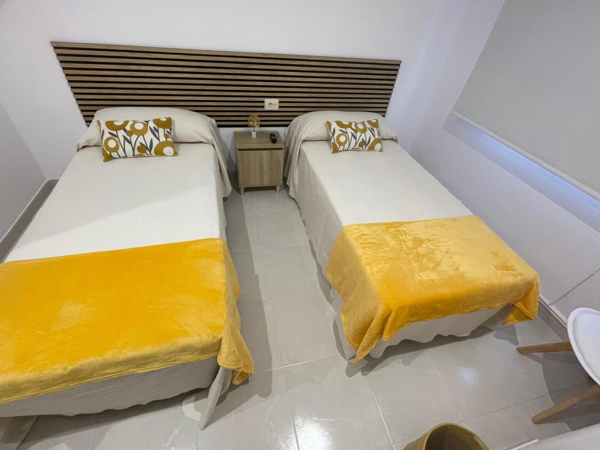 Apartamentos Demar Luis Casais O Grove Εξωτερικό φωτογραφία