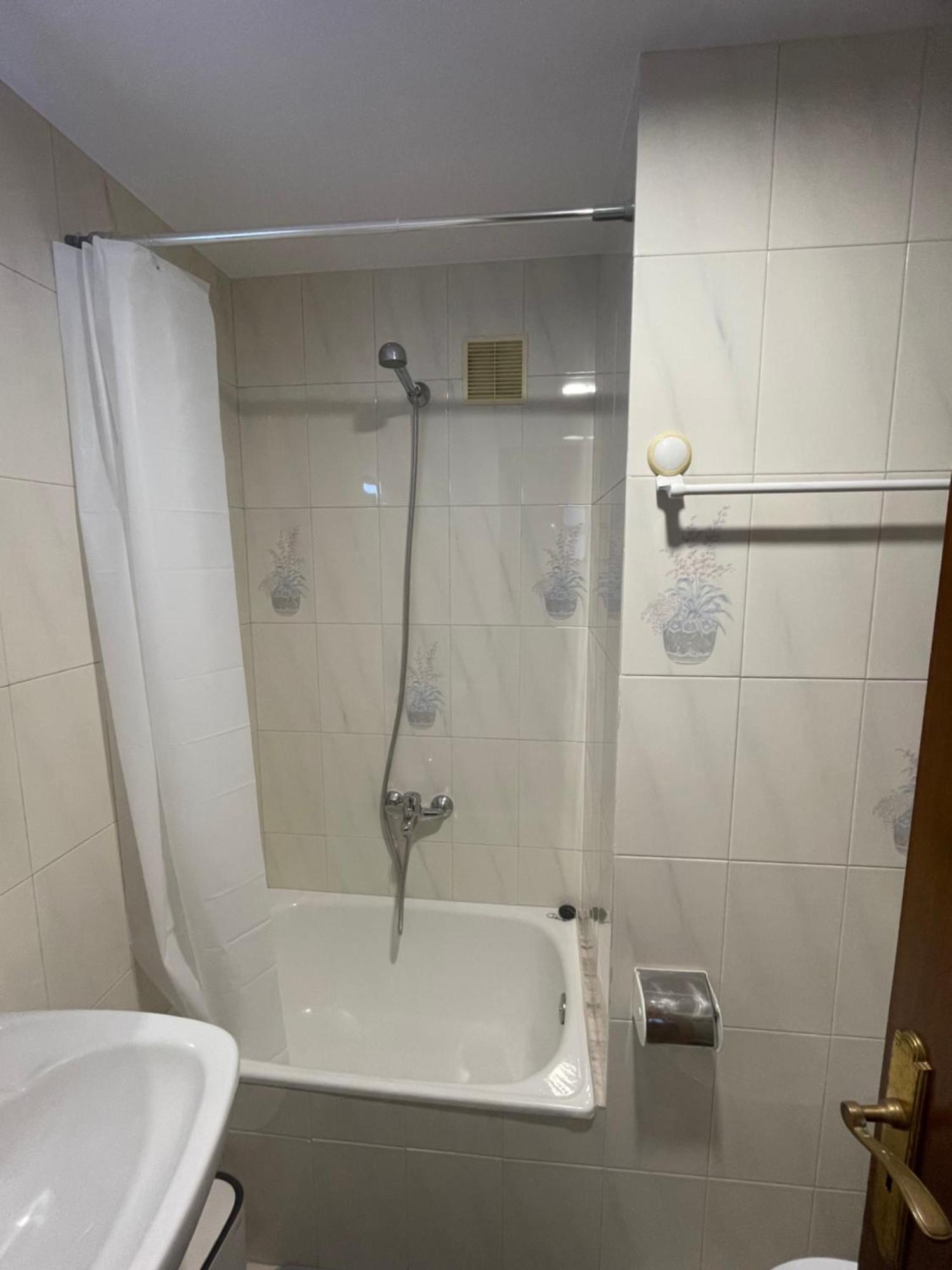 Apartamentos Demar Luis Casais O Grove Δωμάτιο φωτογραφία