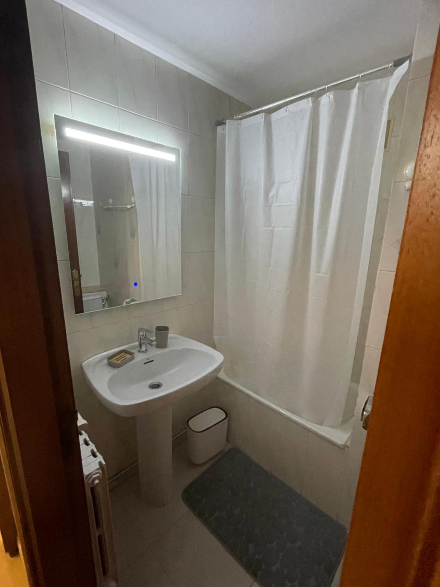 Apartamentos Demar Luis Casais O Grove Δωμάτιο φωτογραφία